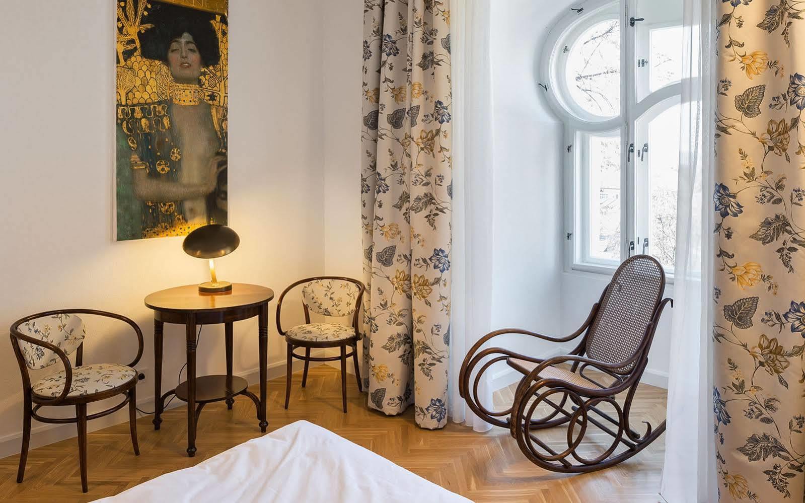 Villa Csonka By Privo Târgu-Mureş エクステリア 写真